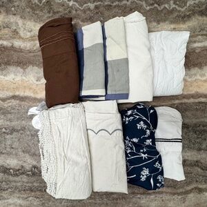 Pre-Owned Lot of 9 Standard & King Size Pillow Cases, Brown/Gray/White/Blue